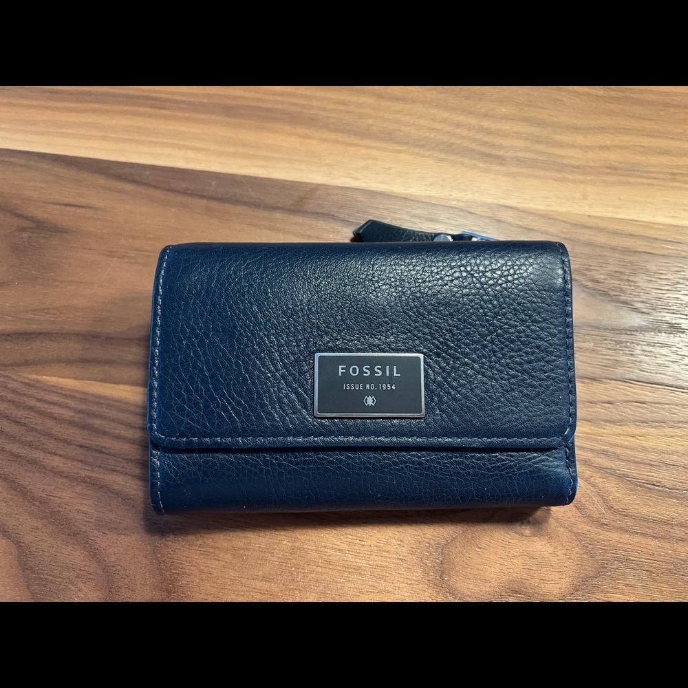 Fossil wallet